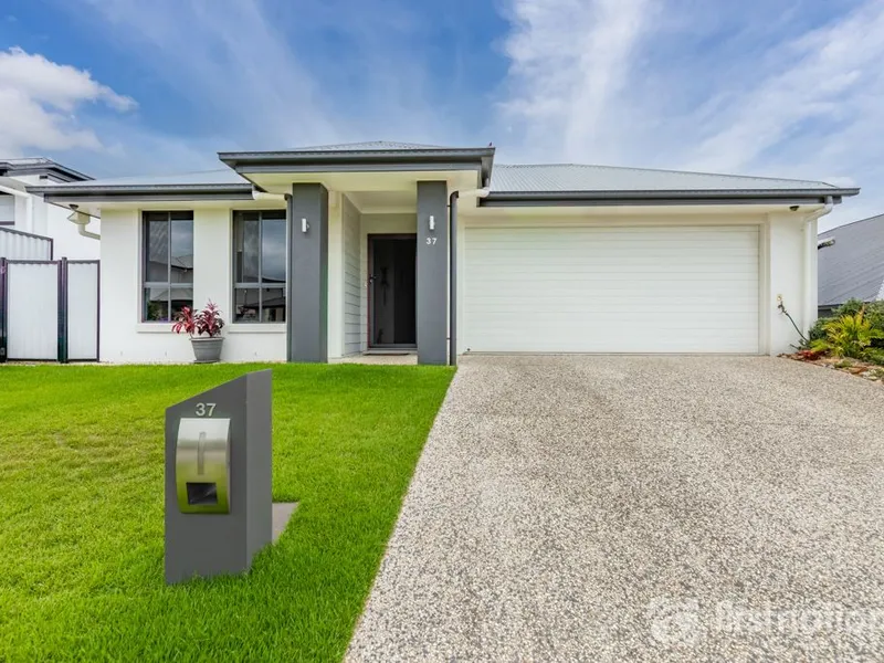 QUALITY HOME IN DESIRABLE LOCATION!!