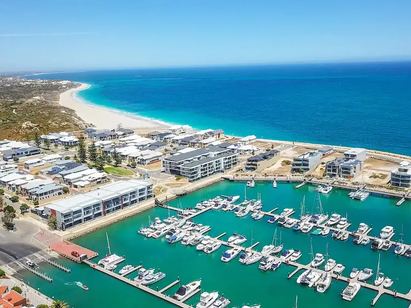 INVESTORS DELIGHT on the WATERFRONT