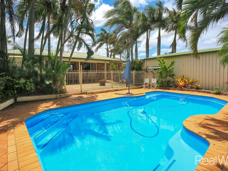 The House, The Pool, The Shed - THE PRICE! BE QUICK!!!