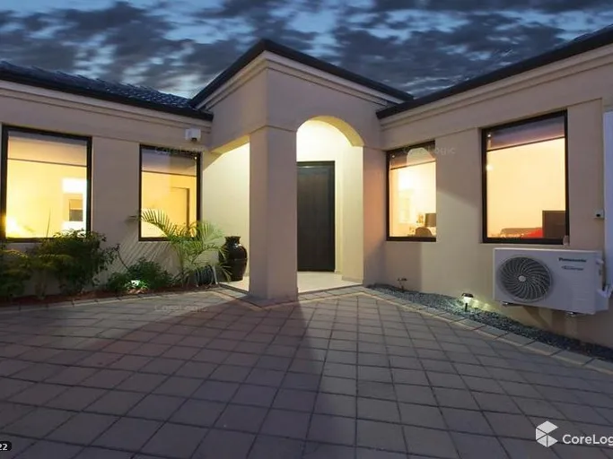 Location Location Location minutes walk to Karrinyup Shopping Centre