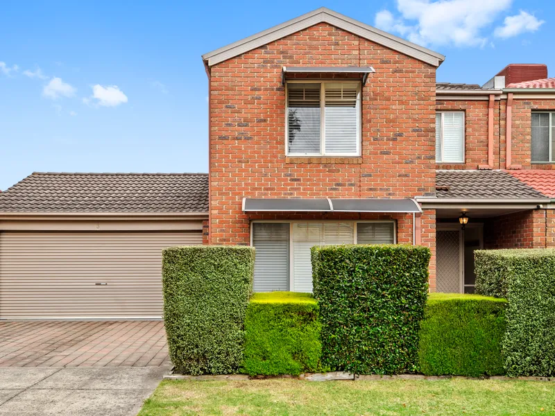 Vibrant family lifestyle in the Lakewood Estate