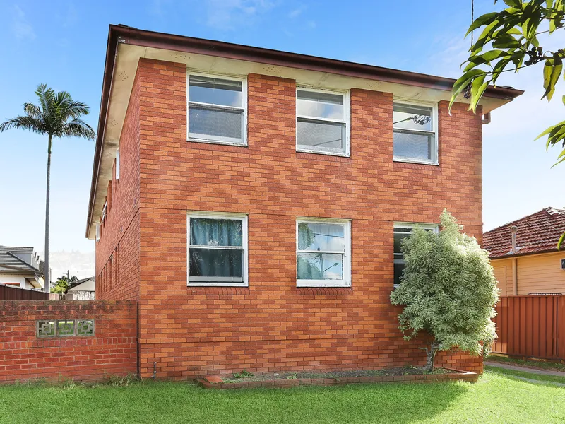 Renovated Two Bedroom Unit
