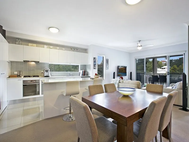 STYLISH WITH THE WOW FACTOR!