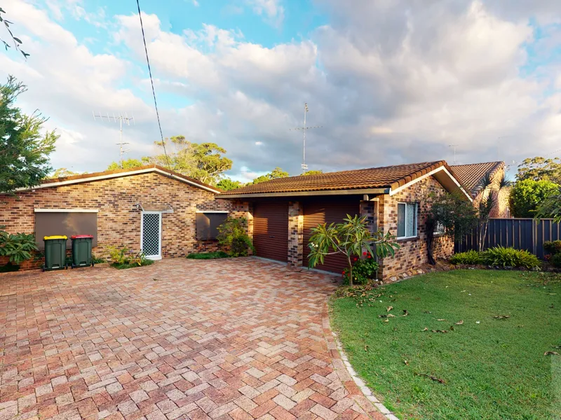 SHOAL BAY FREESTANDING HOME