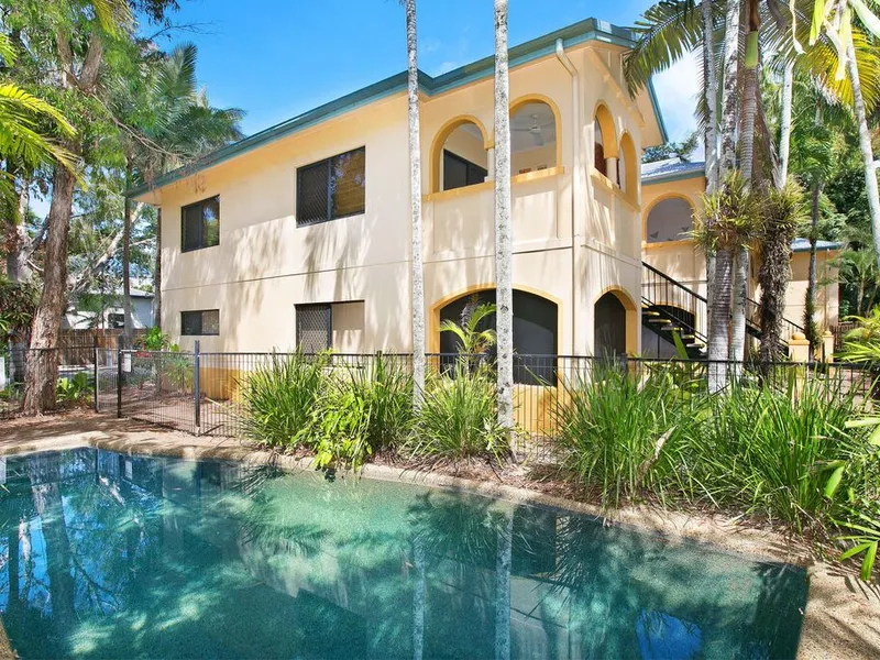 FULLY FURNISHED APARTMENT CLOSE TO TOWN