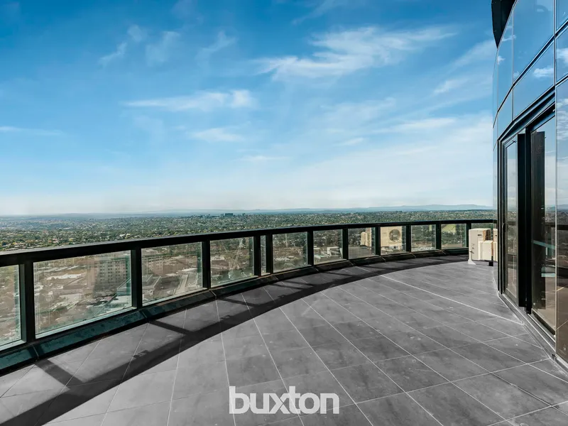 Exquisite Apartment Steps from Box Hill Central