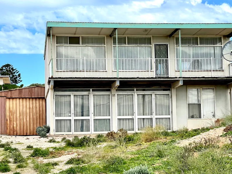 Double Storey with Bay Views
