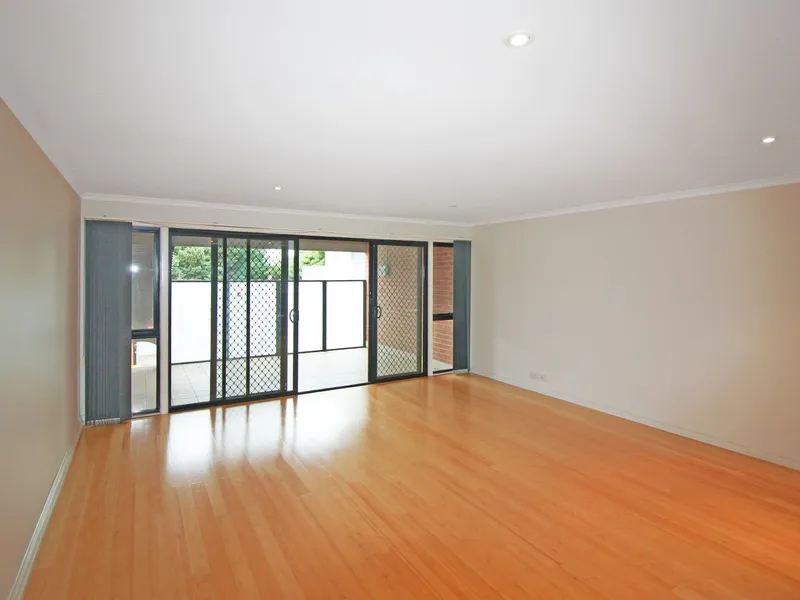 Beautiful, Spacious & Light Filled Apartment