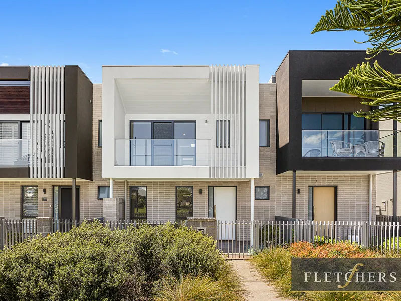 Attractions in every direction