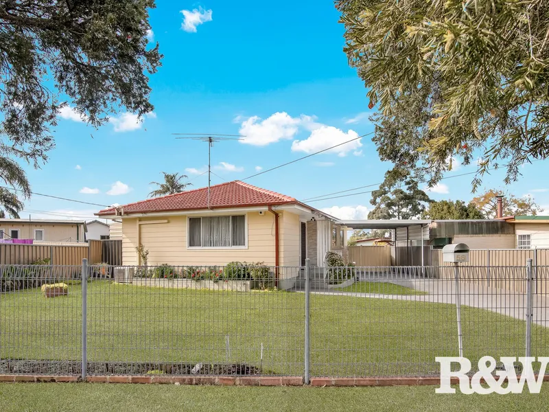 RENOVATED 4X BEDROOM HOME WITH GRANNY-FLAT POTENTIAL S.T.C.A