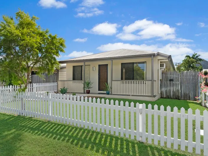 UNDER CONTRACT By Giovanni Spinella