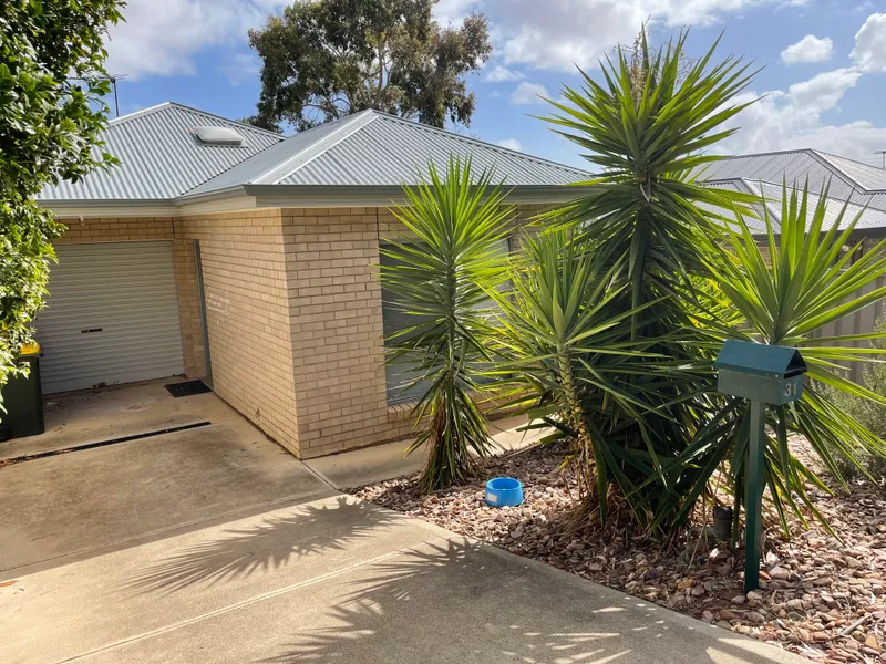 Near new 3 Bedroom family home!