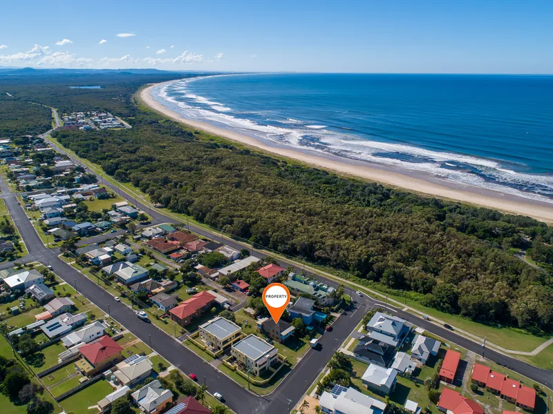 2 Bedroom unit 200 metres from main beach