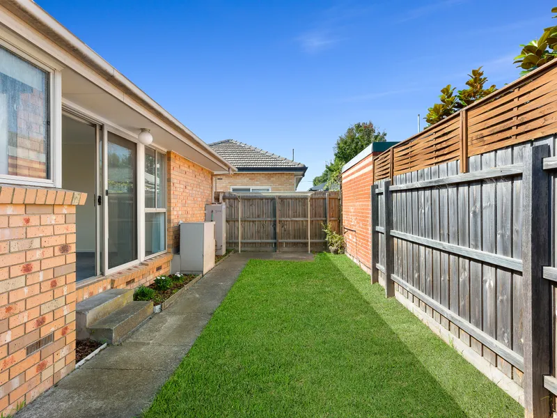 Spacious Family Unit in Quiet Block of Three