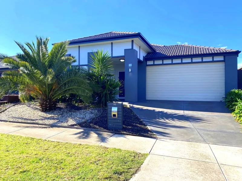 Perfectly Presented & Very Spacious Family Home
