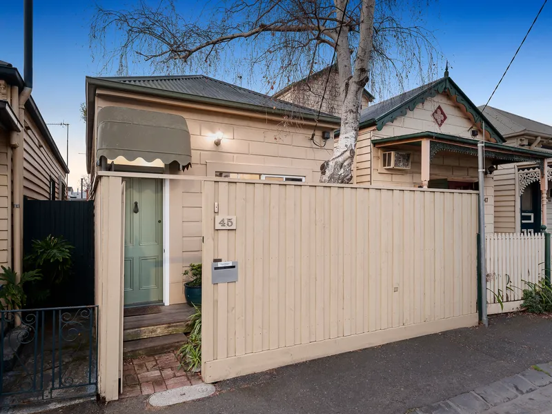 Make Your Mark In This Prized Prahran Precinct 