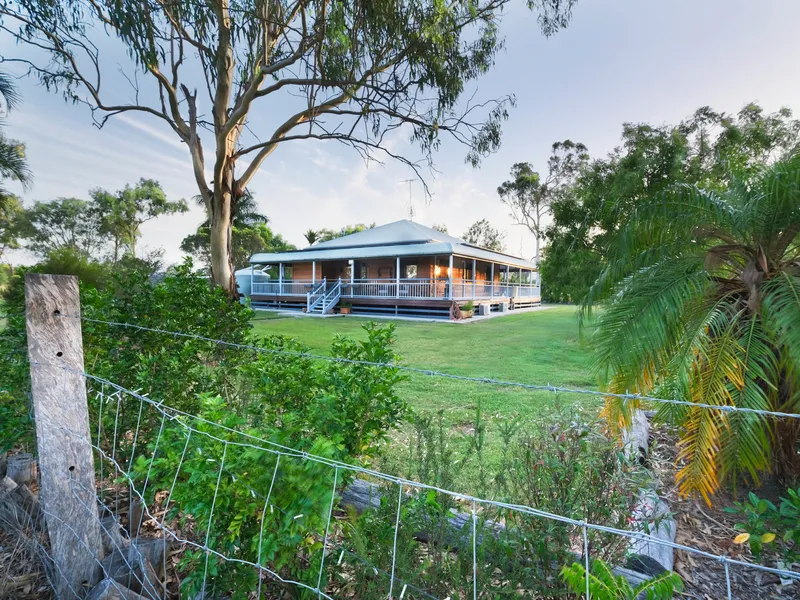 Charming Country Cottage on 40 Hectares