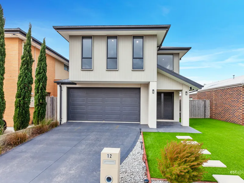 Discover the Perfect Family Home at 12 Bayrise Road, Point Cook!