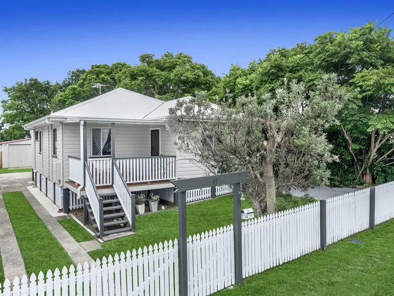 MODERN 1960'S ABODE WITH DUAL SIDE ACCESS + SHED