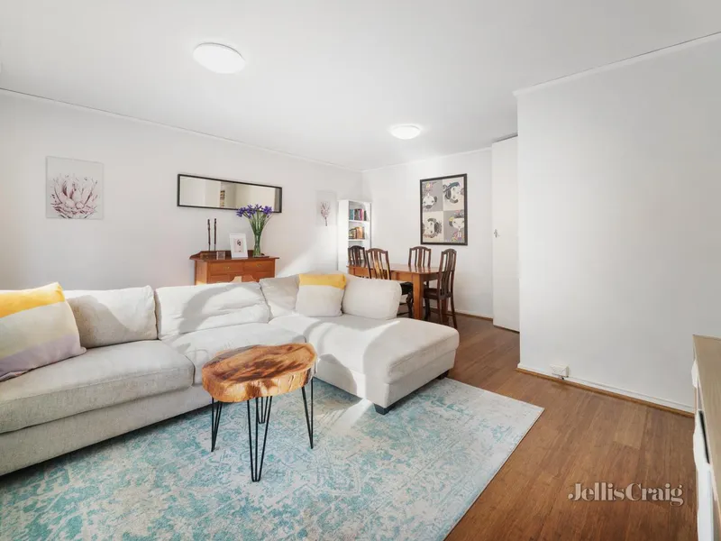 Scotch Hill Stunner!