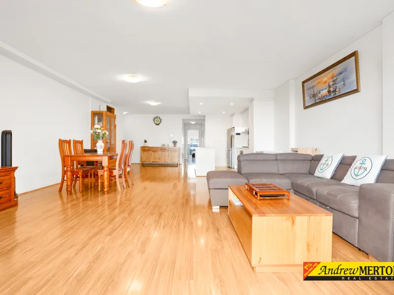 Super Impressive Extra Large LIVING AREAS PLUS STUDY