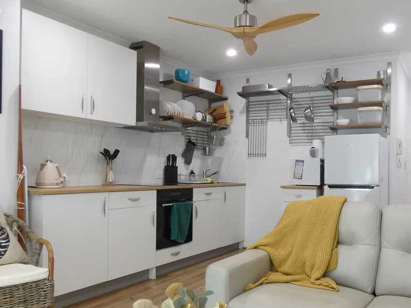 Chevron Island - Fully Furnished 1 Bedroom Apartment