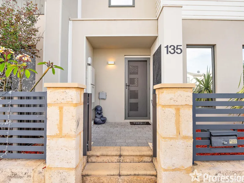 TOWNHOUSE ON HANCOCK - CLASSY, CALM & COLLECTED
