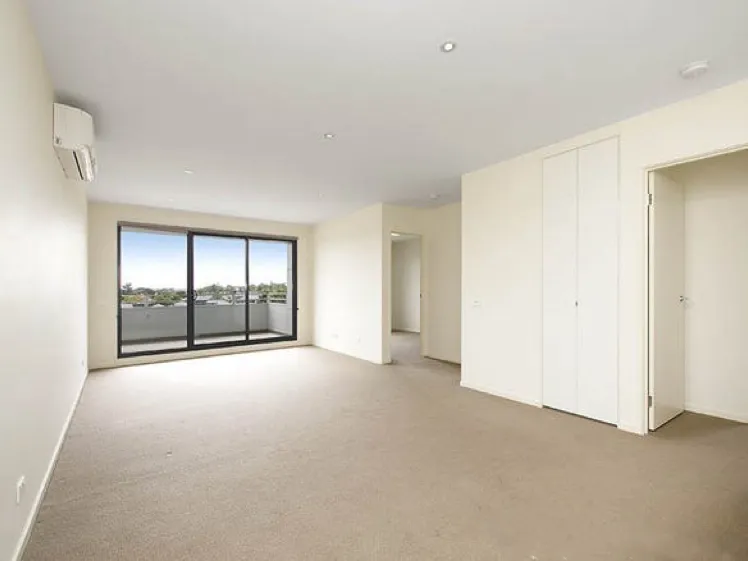 2 Bed 2 Bath and 1 Car park apartment!!!