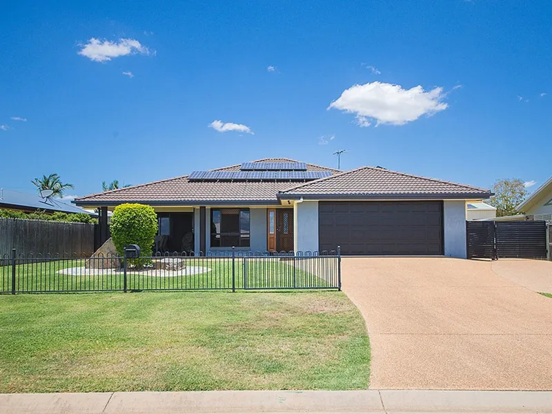 Executive home, pool & shed