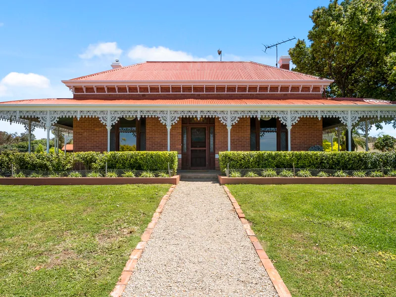 A STUNNING LIFESTYLE