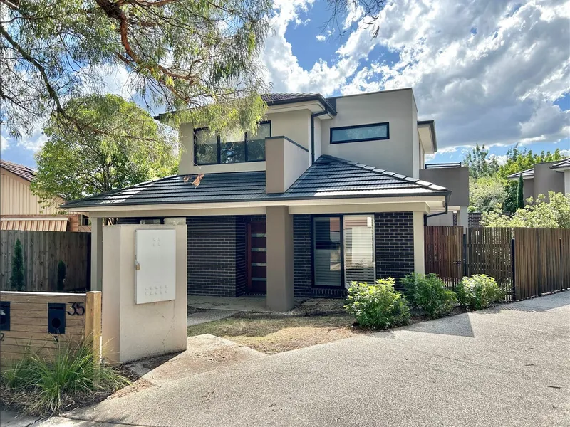 Elegant and Spacious 4-Bedroom Townhouse in Prime Location
