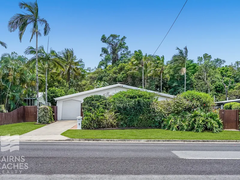 MUCH LOVED & BURSTING with HAPPY FAMILY VIBES.