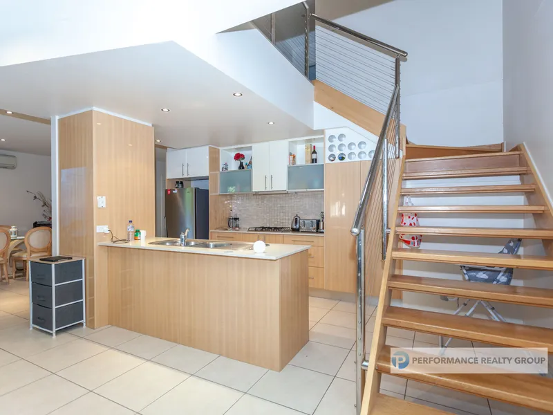 Massive Centrally Located Townhouse - Outstanding Investment opportunity