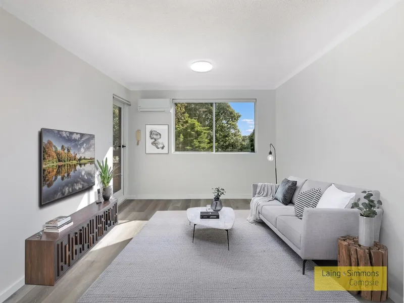 North Facing, Central Location! Fully Renovated 2 Bedrooms Apartment