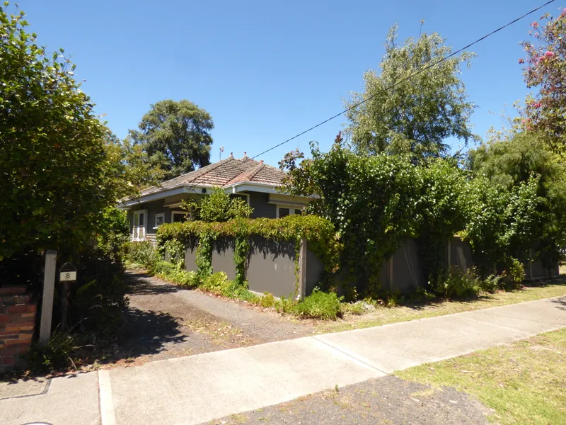 YESTERYEAR CHARM AND CHARACTER