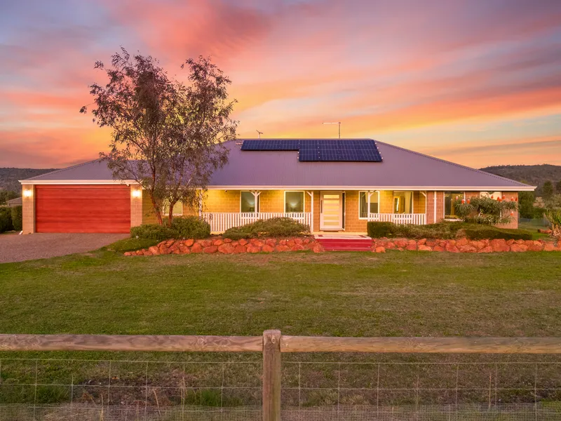 Hamptons by the Hills with Rangeviews