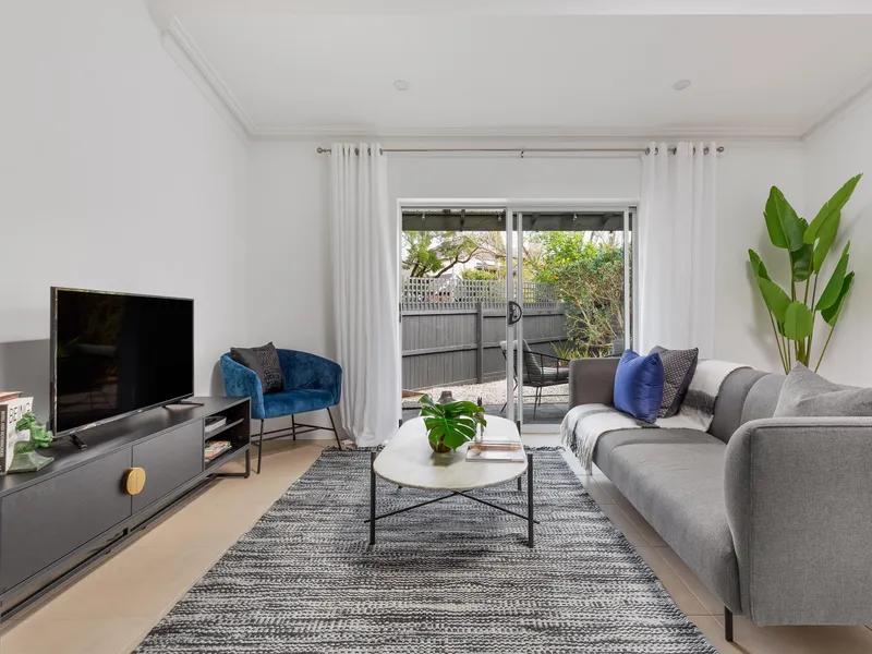 Immaculate first house in cool Inner West position