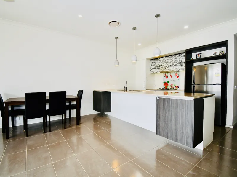 MODERN HOME CLOSE TO ALL AMENITIES