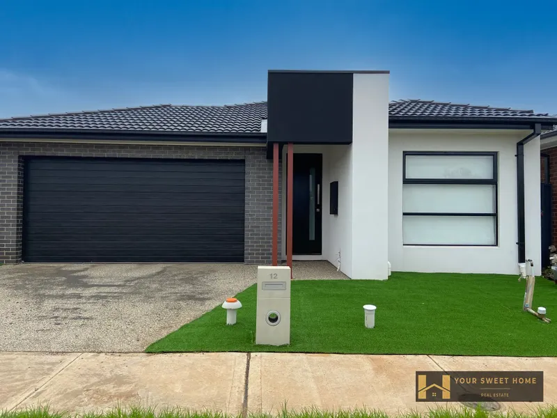 GORGEOUS FAMILY HOME!!!