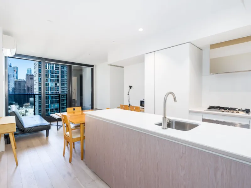 Fully Furnished 2Bed+1Bath Apartment @ Eq Tower
