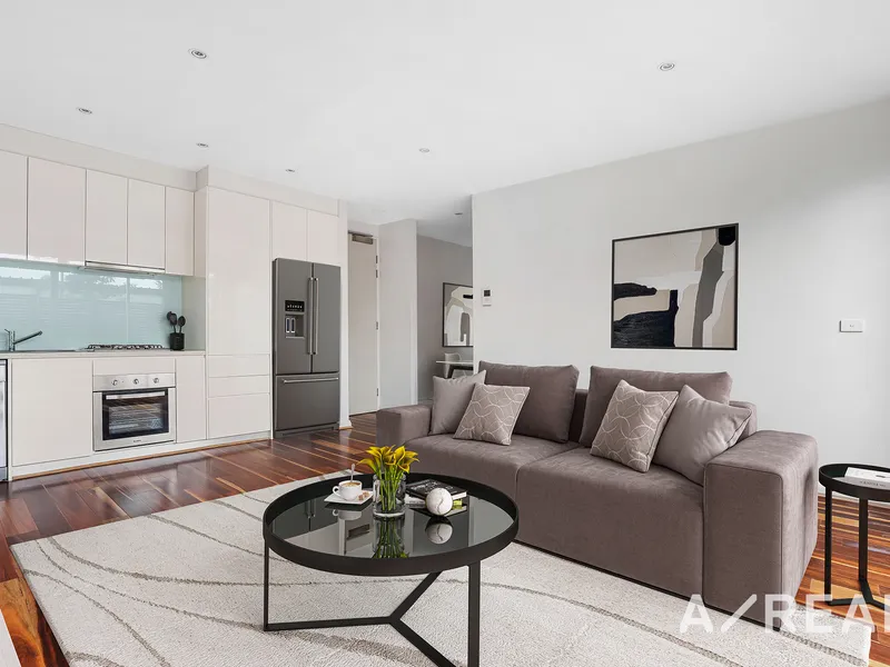 Elegant Hughesdale Abode