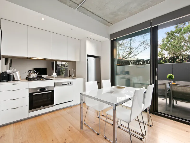 Ground Floor Apartment, Perfect for Entertaining