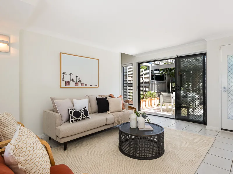 OVERSIZED DOUBLE GARAGE - Courtyard with Covered Patio - Fresh Paint & New Carpet