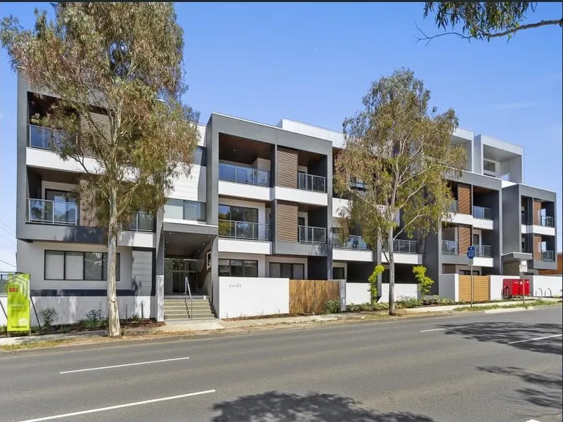 SPACIOUS 1 BEDROOM APARTMENT