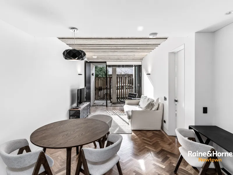 Stylish and Generous North Facing 2 Bedroom Apartment