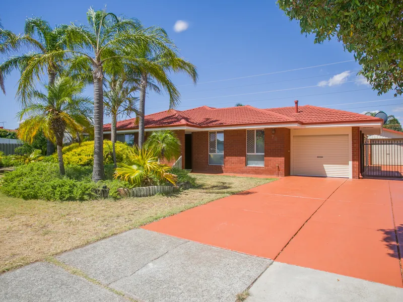 Renovated home, huge brick workshop, 800 square metre R20/35 block.