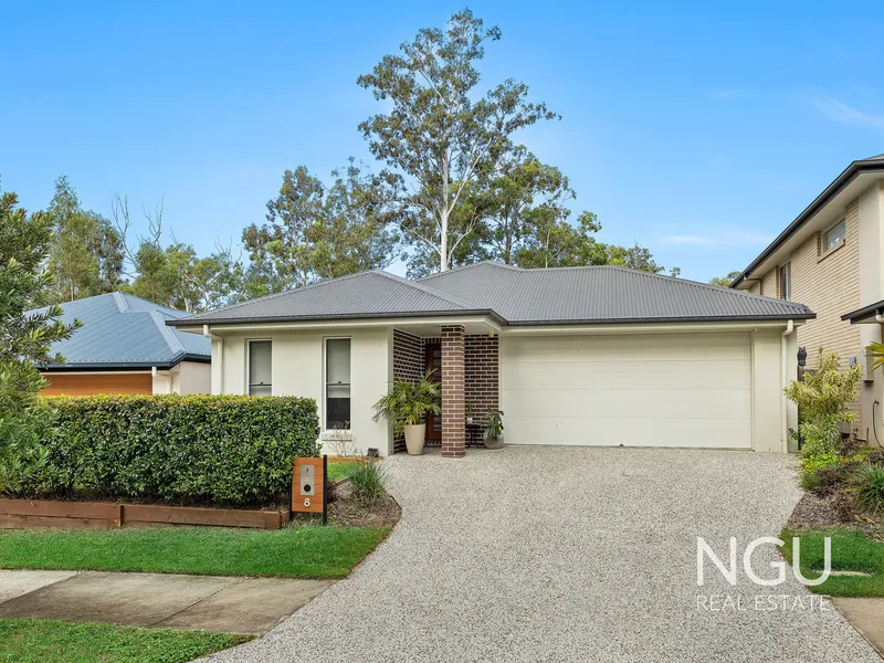 Contemporary Home in Great Location!