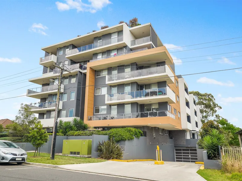 Open Home: Saturday 10th December - 12:45pm-1:00pm