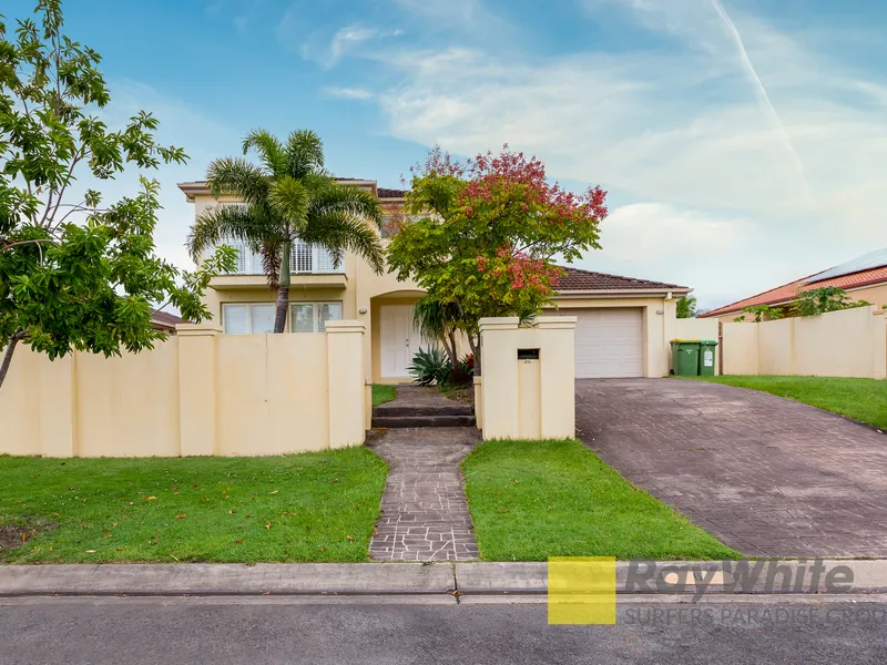 UNBEATABLE VALUE FOR MONEY - POOL....TWO STOREY 4 BEDROOM HOME