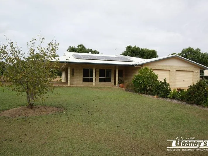 THE PERFECT LOCATION – SPACIOUS INSIDE AND OUT